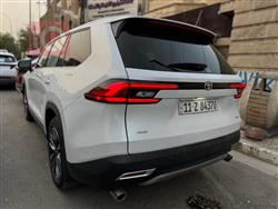 تۆیۆتا گراند هایلاندەر